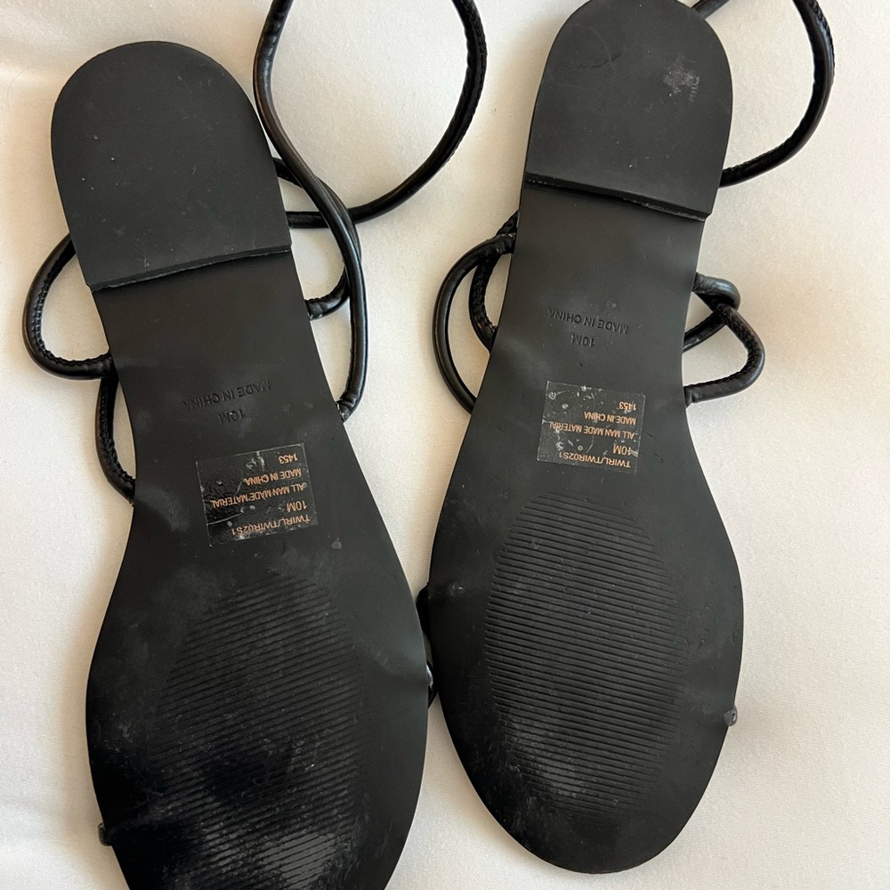 Steve Madden Black Lace-Up Minimalist Flat Sandals - Picture 3 of 9